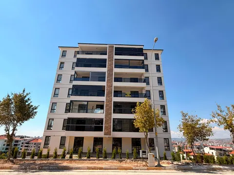Uşak Merkez Satılık 3+1 Lüks Daire Anahtar Teslim (KOMBİ HEDİYE) - fotoğraf 1