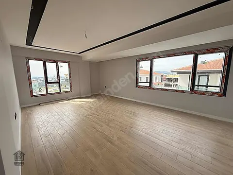 Kemalözde Otoparklı 165 m² Satılık Ara Kat Daire — Fotoğraf 4