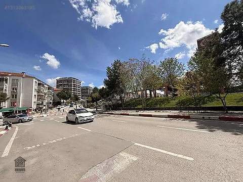 FIRSATT DAİRE ATAPARKTA YOLA CEPHE 3+1 SATILIK DAİRE! — Fotoğraf 3