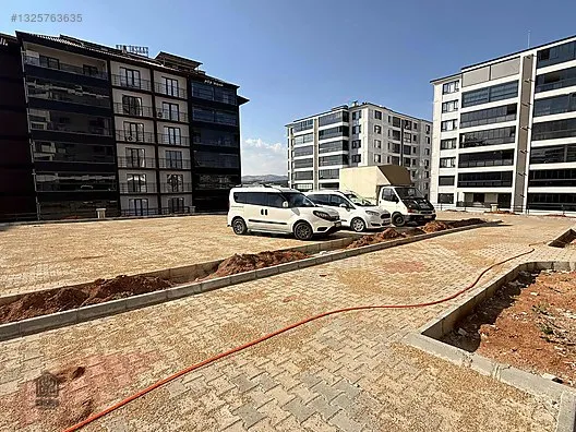 KEMALÖZ MAHALLESİ LARA PARK SİTESİNDE SATILIK 3+1 DAİRE — Fotoğraf 4